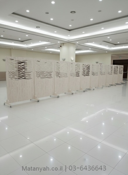 מחיצה לאולם שמחות