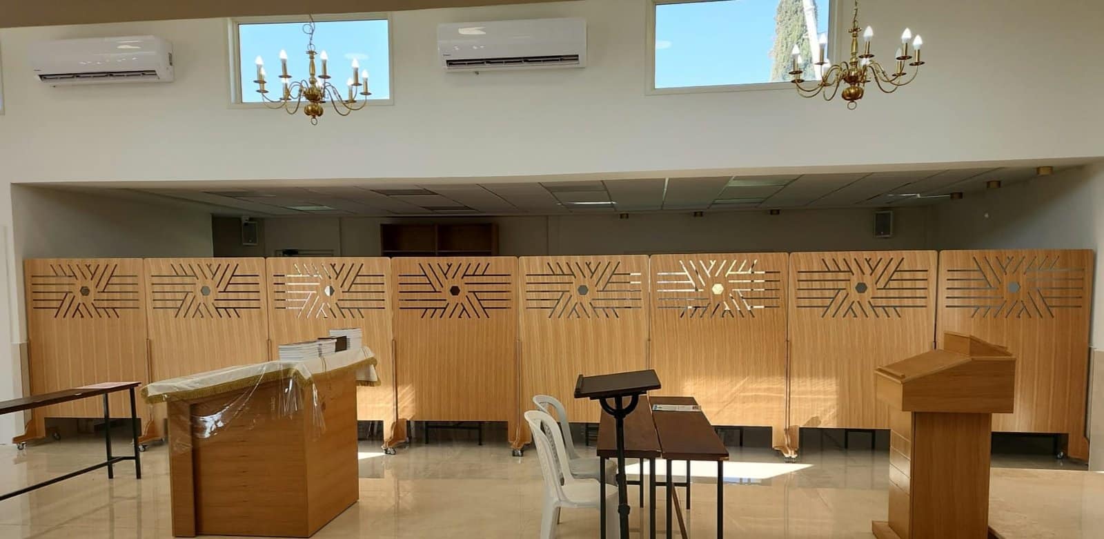 A portable Star of David partition in a synagogue